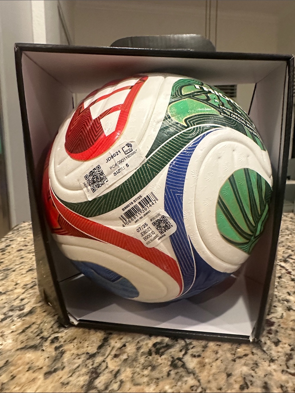 Official Fifa 2026 World Cup Ball. Nwt